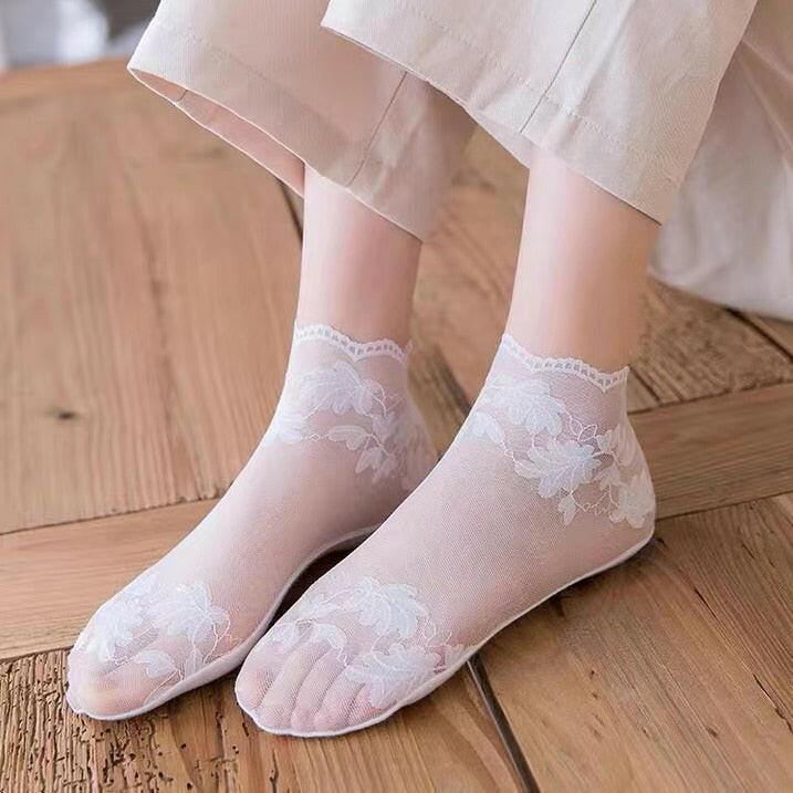 Floral Lace Socks